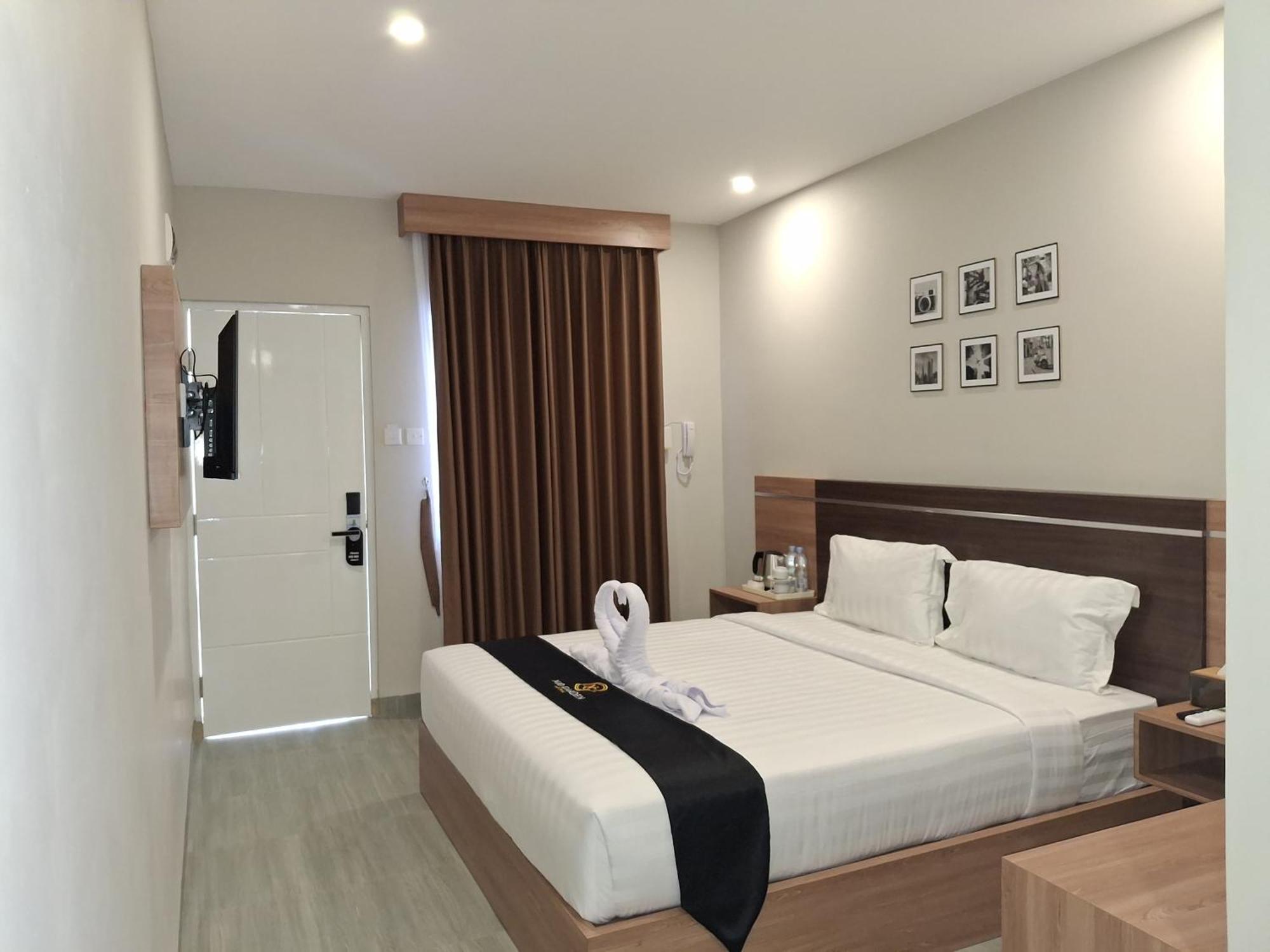 Nio Garden Hotel Sumbawa Exterior foto